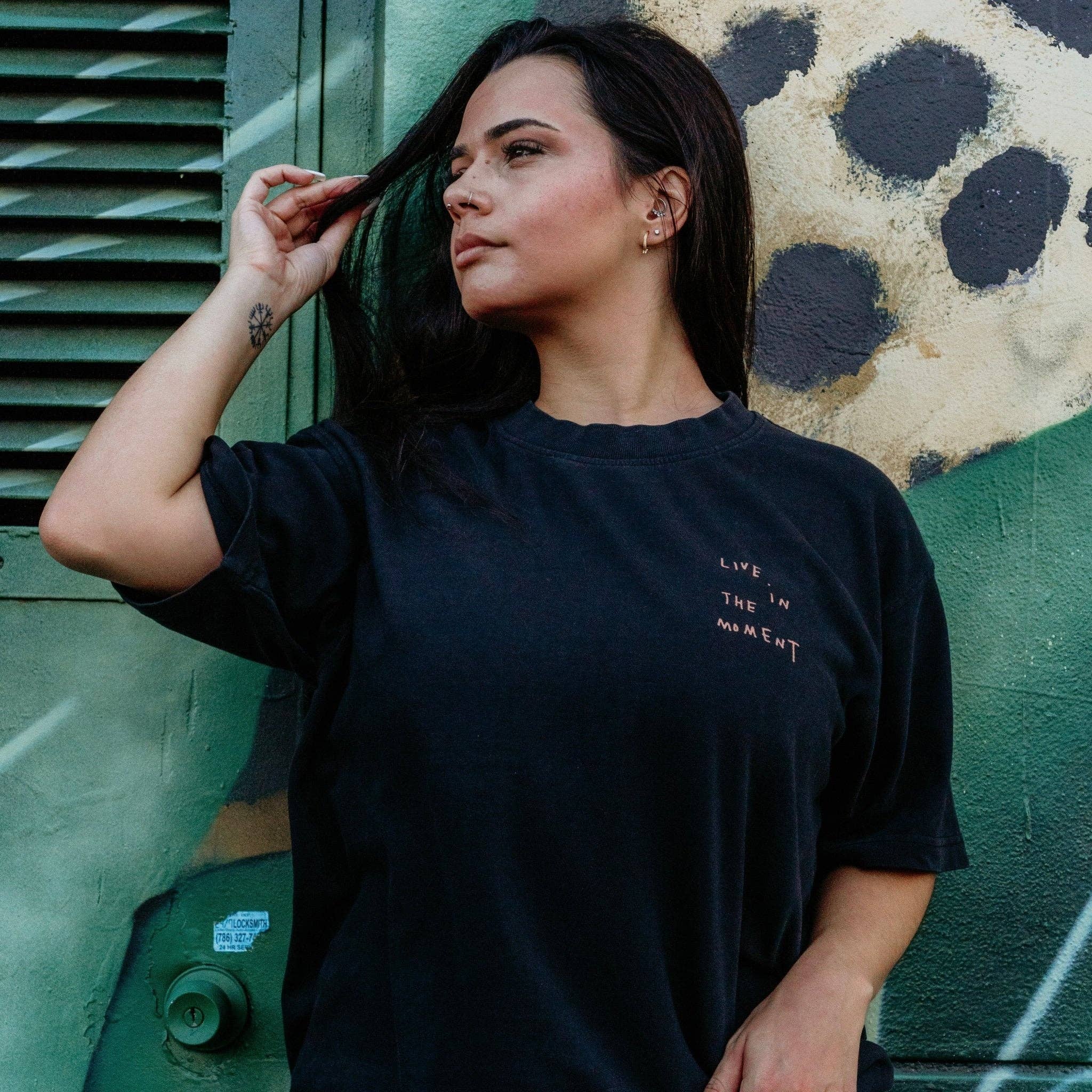 Wear The Peace - Live In The Moment Heavyweight Tee